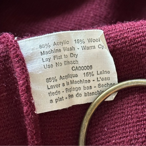 VINTAGE WARREN KNIT MAROON BUTTON DOWN CARDIGAN - Picture 4 of 7